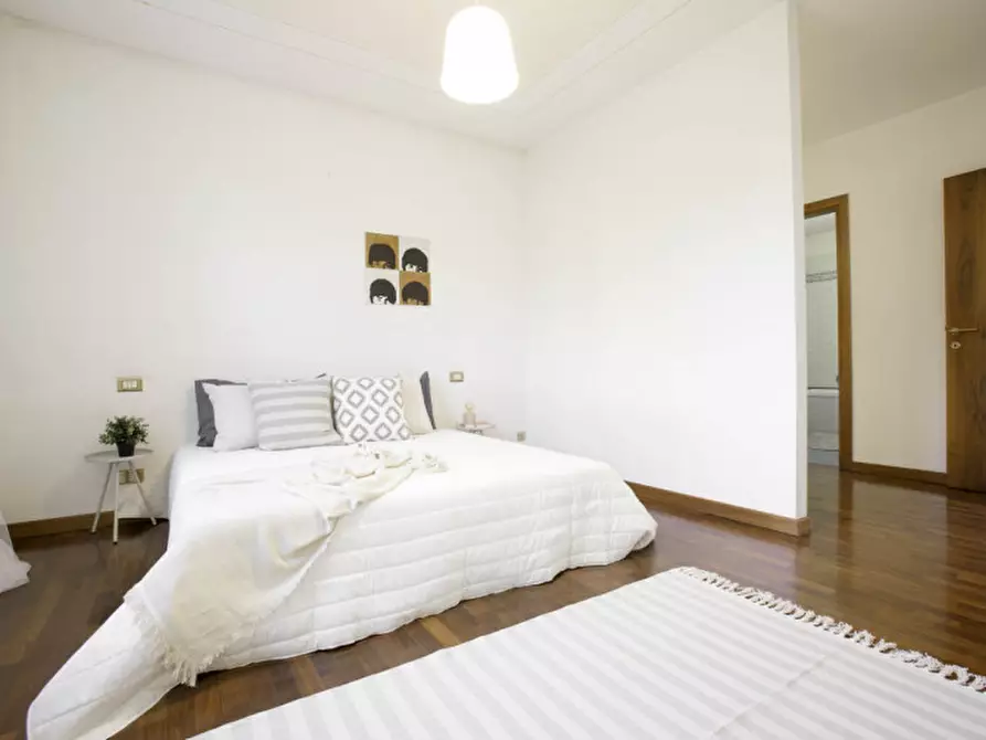 Immagine 10 di Casa indipendente in vendita  a Verona