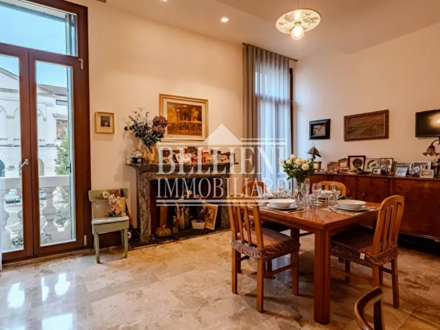 Immagine 1 di Appartamento in vendita  in CONTRA SAN PAOLO a Vicenza