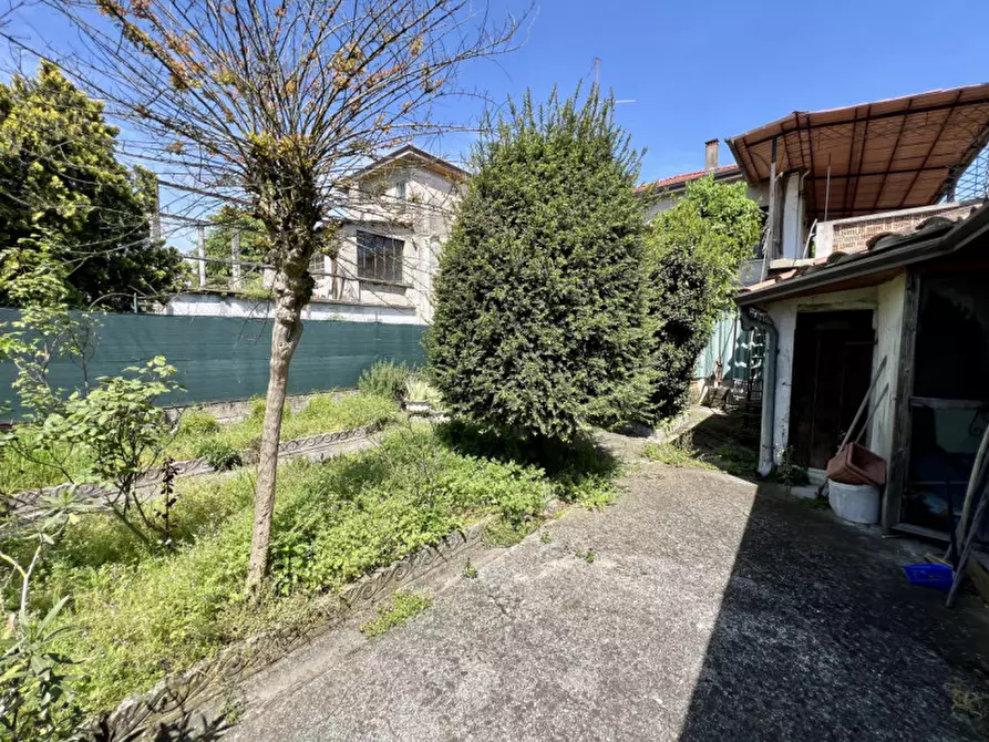 Immagine 11 di Casa bifamiliare in vendita  in viale caduti 154 a Angiari