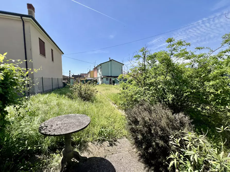 Immagine 12 di Casa bifamiliare in vendita  in viale caduti 154 a Angiari