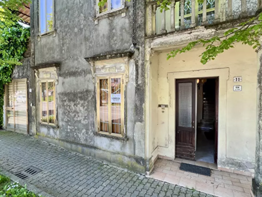 Immagine 24 di Casa bifamiliare in vendita  in viale caduti 154 a Angiari