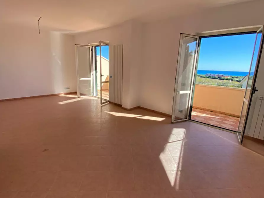 Immagine 2 di Villetta a schiera in vendita  in via drosi a Satriano