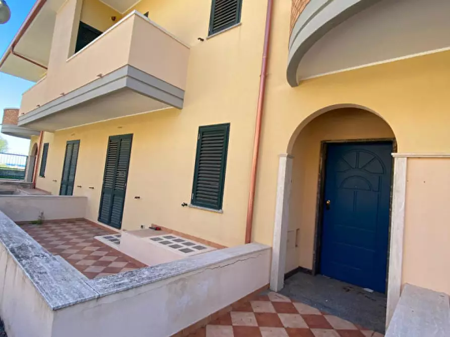 Immagine 7 di Villetta a schiera in vendita  in via drosi a Satriano