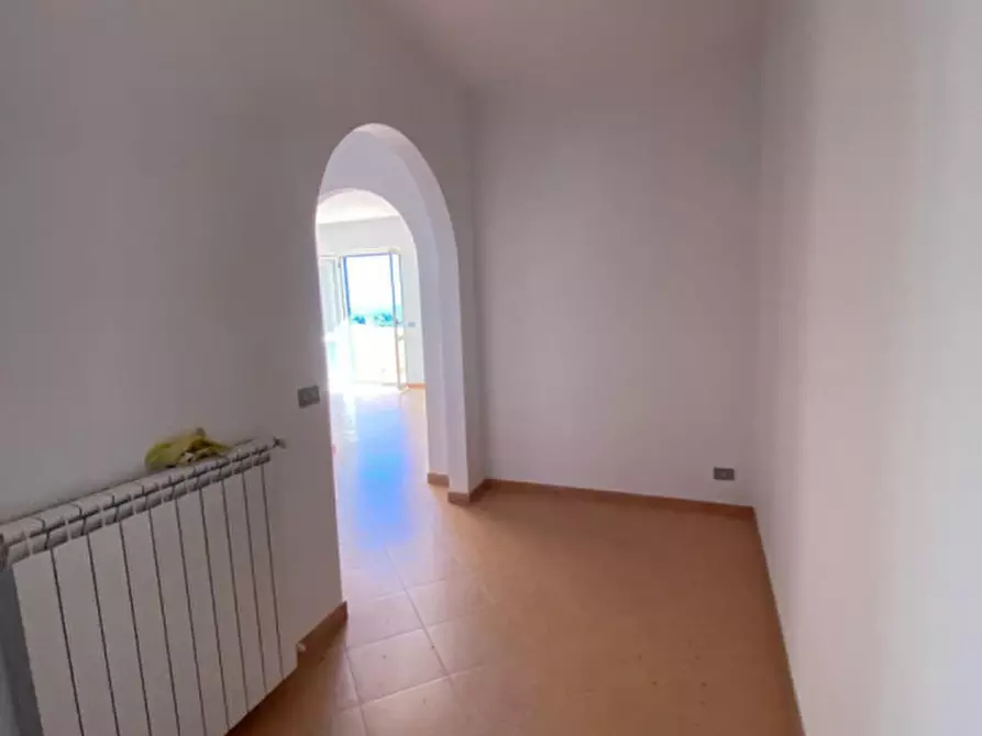 Immagine 11 di Villetta a schiera in vendita  in via drosi a Satriano