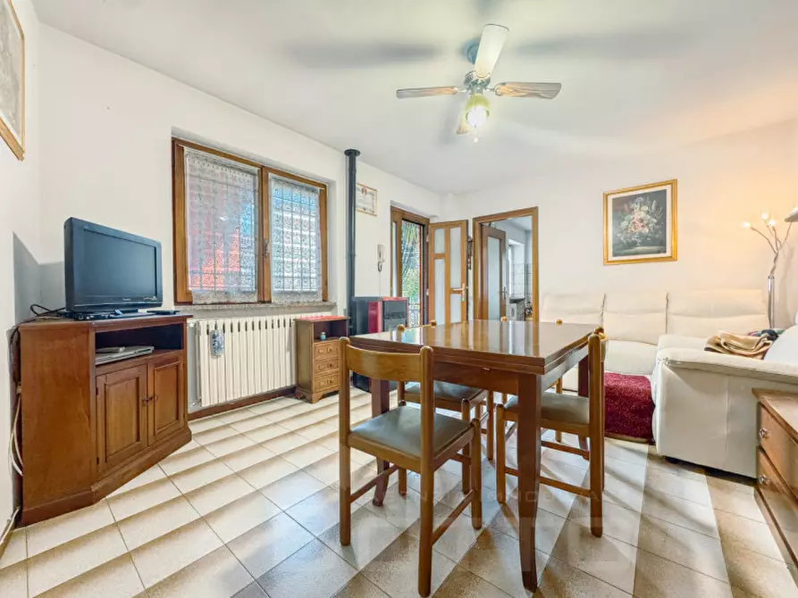 Immagine 5 di Villetta a schiera in vendita  in Via Risorgimento 2 a Gattico-Veruno