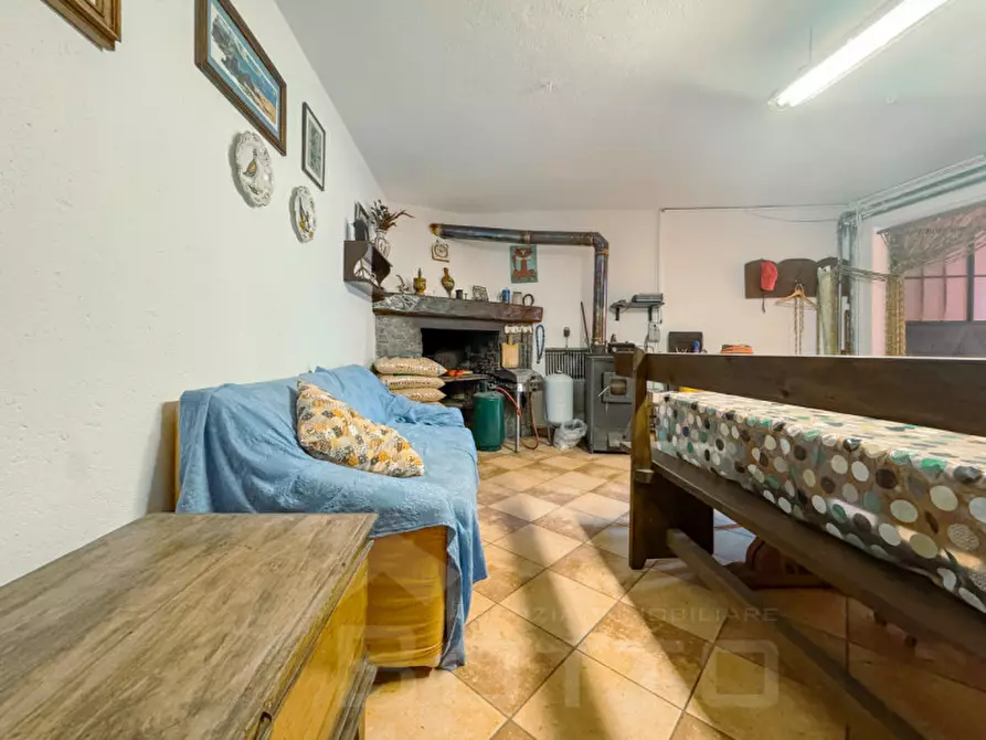 Immagine 26 di Villetta a schiera in vendita  in Via Risorgimento 2 a Gattico-Veruno