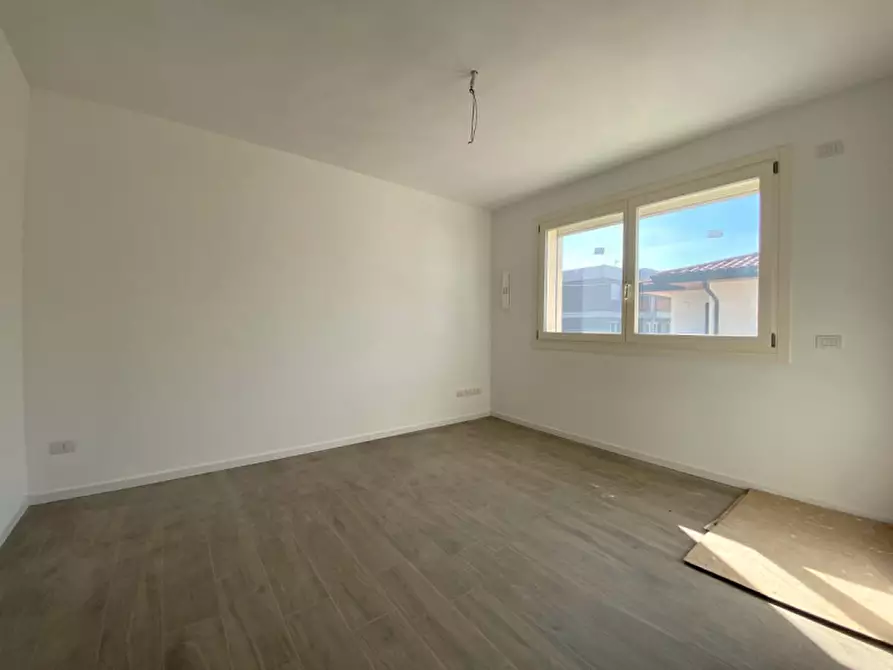 Immagine 2 di Appartamento in vendita  in Via Bartolomeo Montagna a Venezia