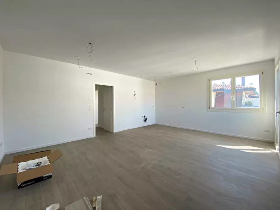 Immagine 7 di Appartamento in vendita  in Via Bartolomeo Montagna a Venezia