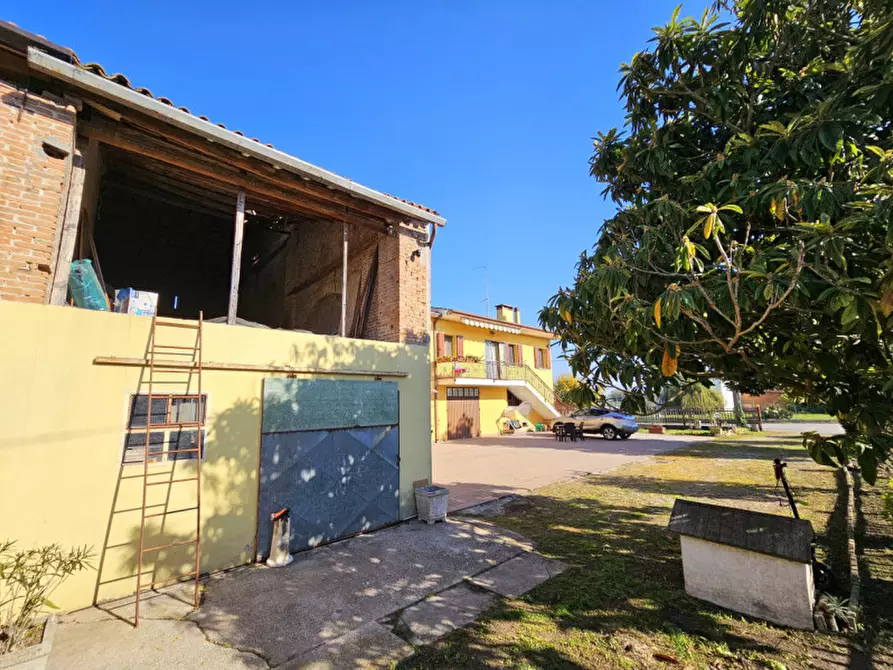 Immagine 6 di Casa indipendente in vendita  in VIA SERRAGLI a Piacenza D'adige