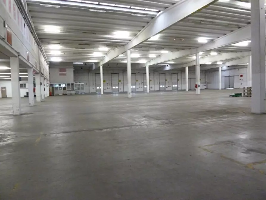 Immagine 8 di Capannone industriale in affitto  in San Biagio di Callalta TV a San Biagio Di Callalta