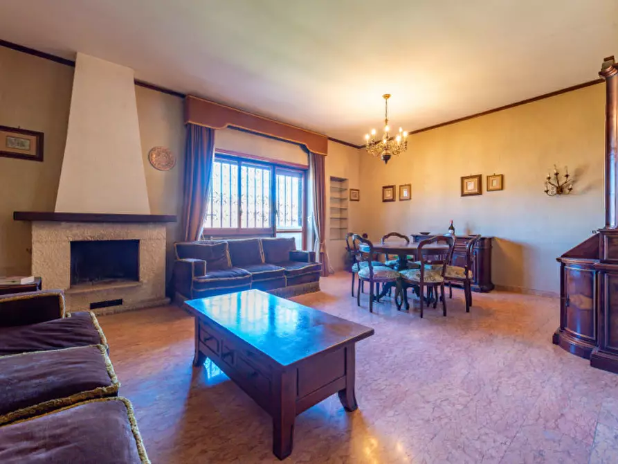 Immagine 2 di Appartamento in vendita  in Via Francesco Bartolomeo Rastrelli 109 a Roma