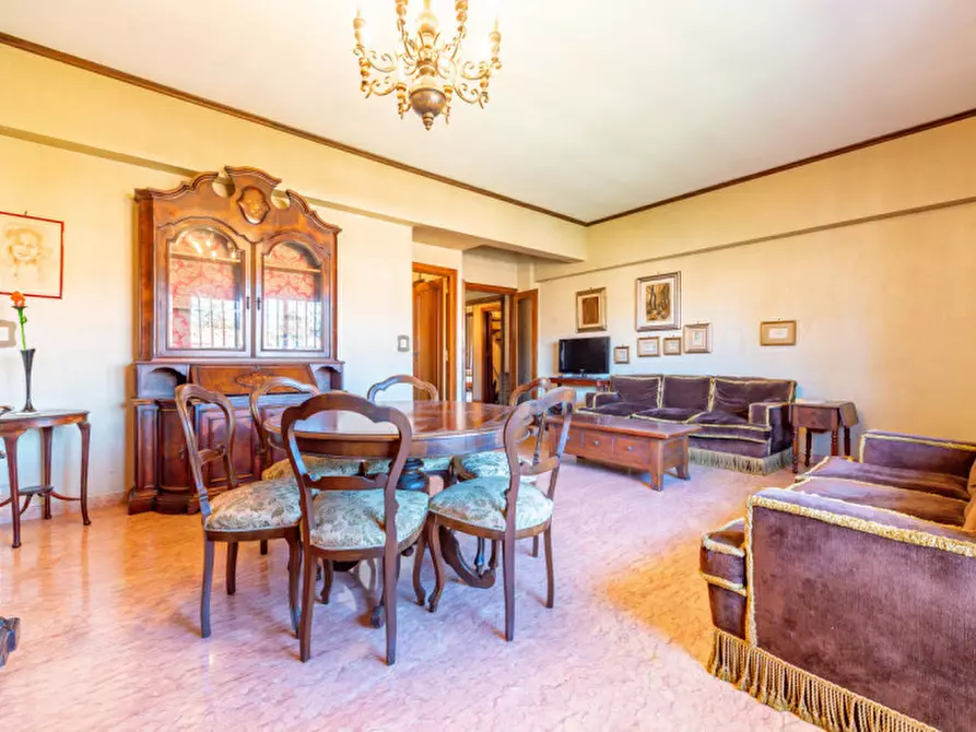 Immagine 3 di Appartamento in vendita  in Via Francesco Bartolomeo Rastrelli 109 a Roma