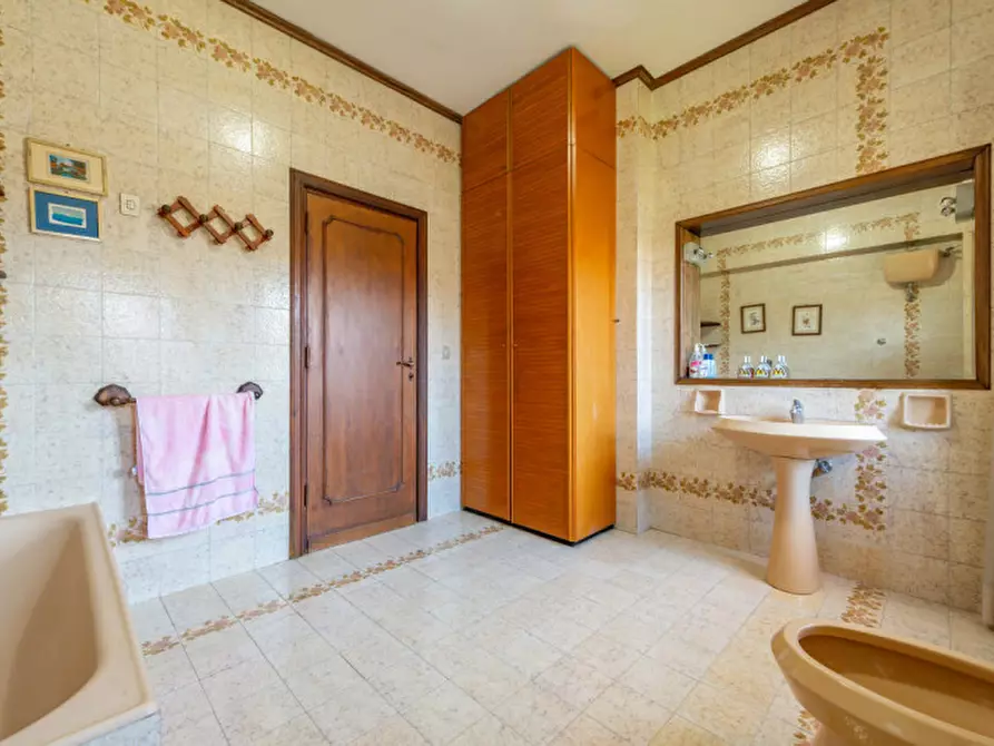 Immagine 19 di Appartamento in vendita  in Via Francesco Bartolomeo Rastrelli 109 a Roma