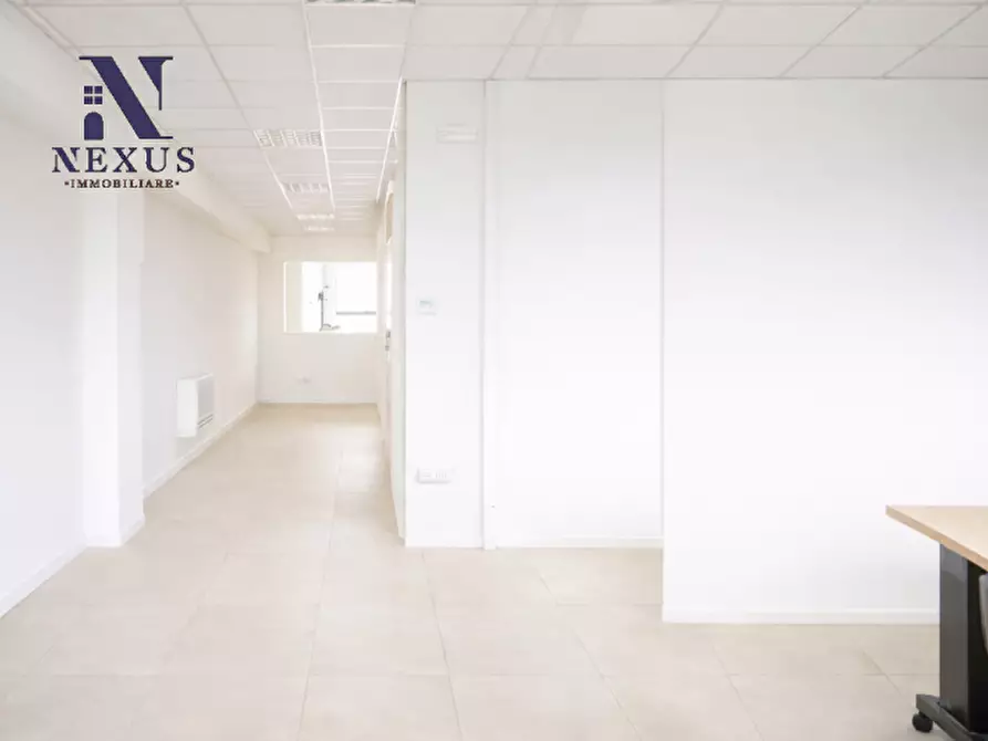 Immagine 8 di Ufficio in affitto  in Via Sandro Pertini a Pesaro