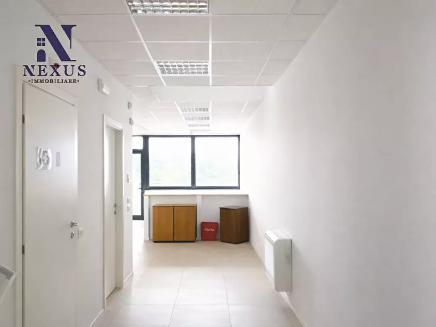 Immagine 9 di Ufficio in affitto  in Via Sandro Pertini a Pesaro
