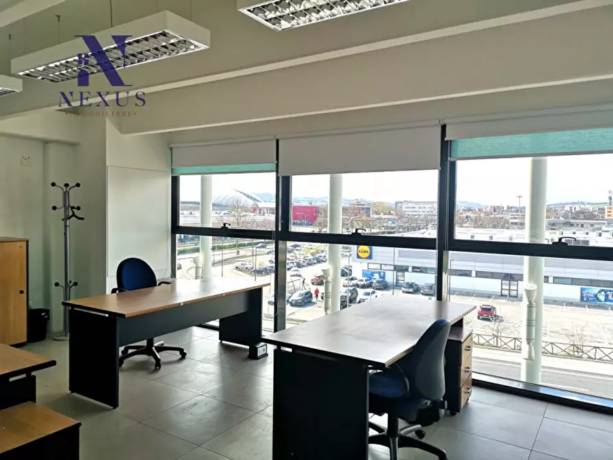 Immagine 13 di Ufficio in affitto  in Via Sandro Pertini a Pesaro