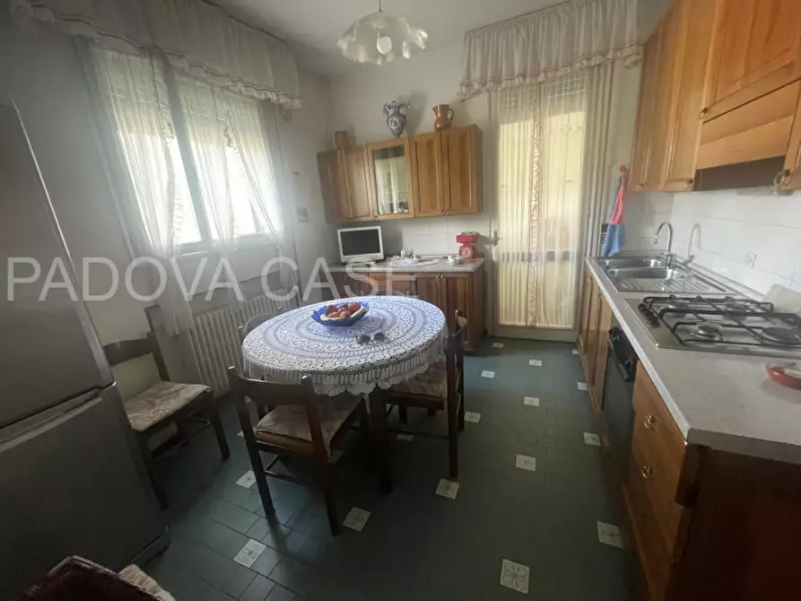 Immagine 4 di Appartamento in vendita  in via franzela a Padova
