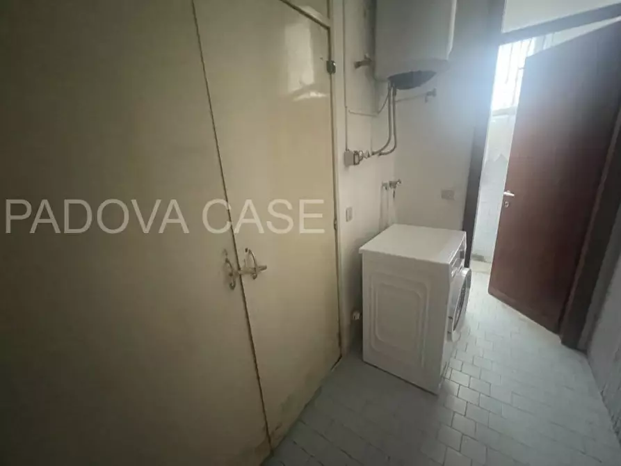 Immagine 10 di Appartamento in vendita  in via franzela a Padova