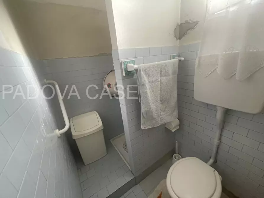 Immagine 11 di Appartamento in vendita  in via franzela a Padova