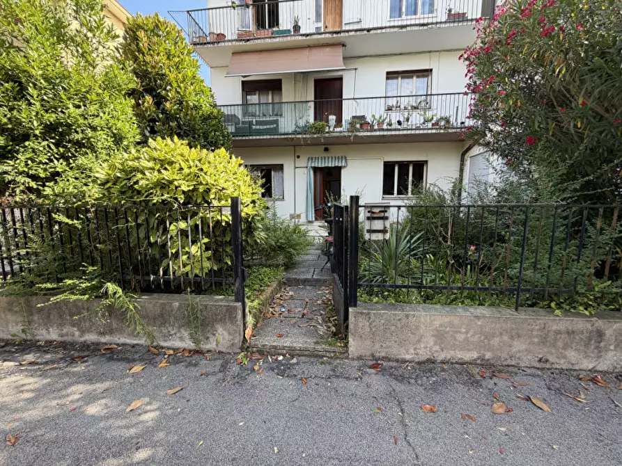 Immagine 1 di Appartamento in vendita  in Viale Giacomo Matteotti a Battaglia Terme
