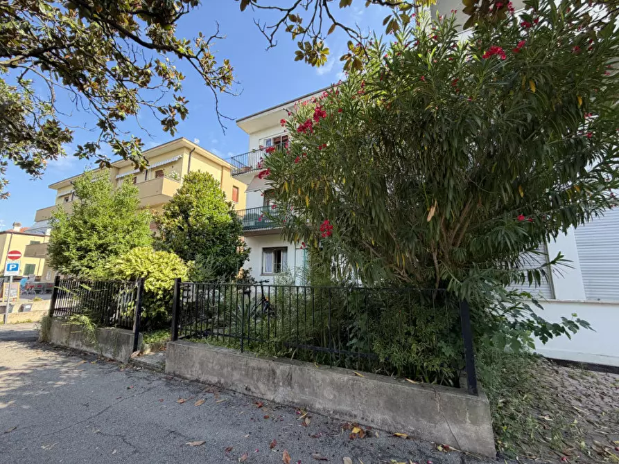 Immagine 3 di Appartamento in vendita  in Viale Giacomo Matteotti a Battaglia Terme