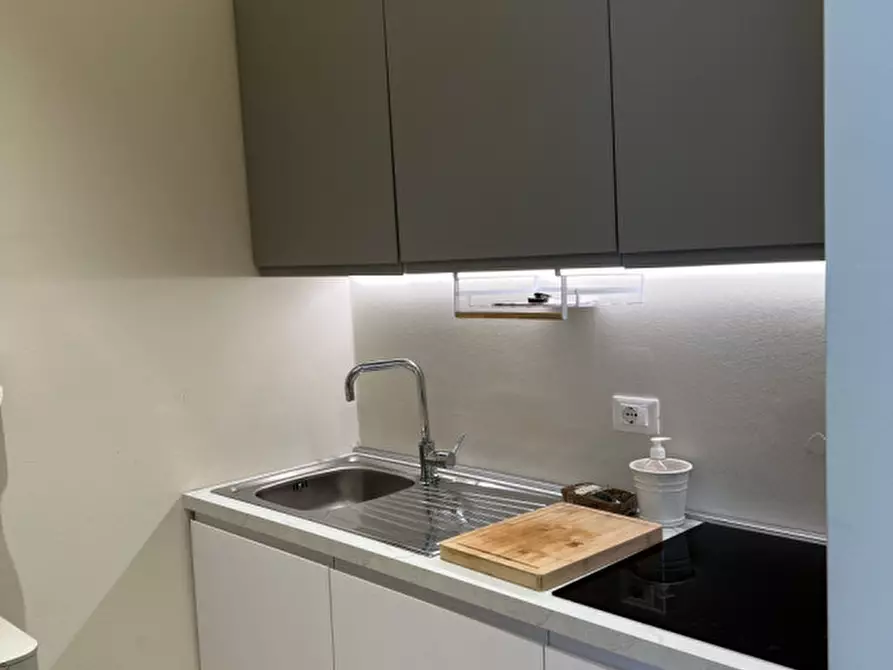 Immagine 6 di Appartamento in vendita  in Strada Padana verso Verona, 293 a Vicenza