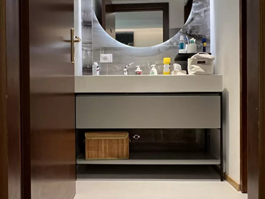 Immagine 11 di Appartamento in vendita  in Strada Padana verso Verona, 293 a Vicenza