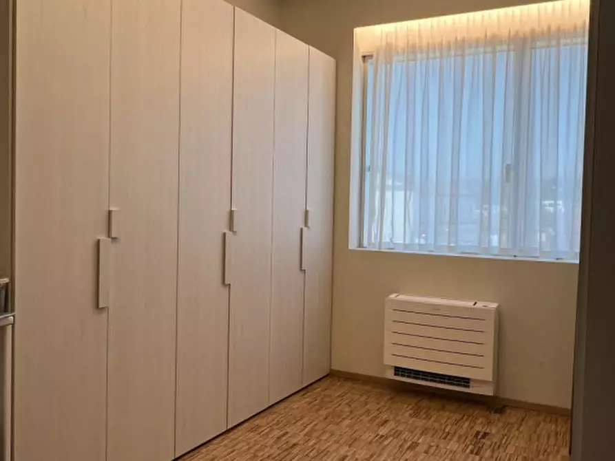 Immagine 14 di Appartamento in vendita  in Strada Padana verso Verona, 293 a Vicenza