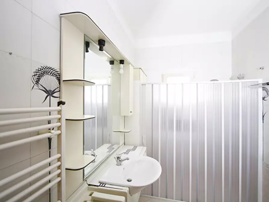 Immagine 14 di Appartamento in vendita  in Via Fabio Filzi a Matino