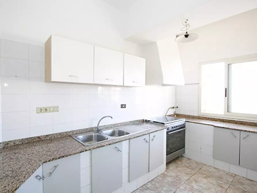 Immagine 19 di Appartamento in vendita  in Via Fabio Filzi a Matino