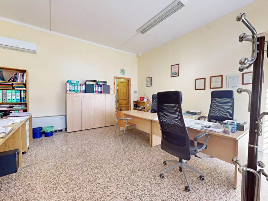 Immagine 6 di Ufficio in vendita  in Via Montebello della Battaglia 9/A a Vicenza