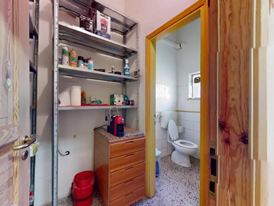 Immagine 7 di Ufficio in vendita  in Via Montebello della Battaglia 9/A a Vicenza