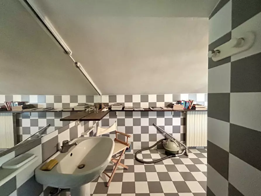 Immagine 19 di Casa indipendente in vendita  in VIA PROVE a Verona