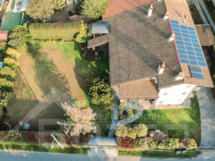 Immagine 3 di Casa indipendente in vendita  in Via Strera n 173 a Oleggio