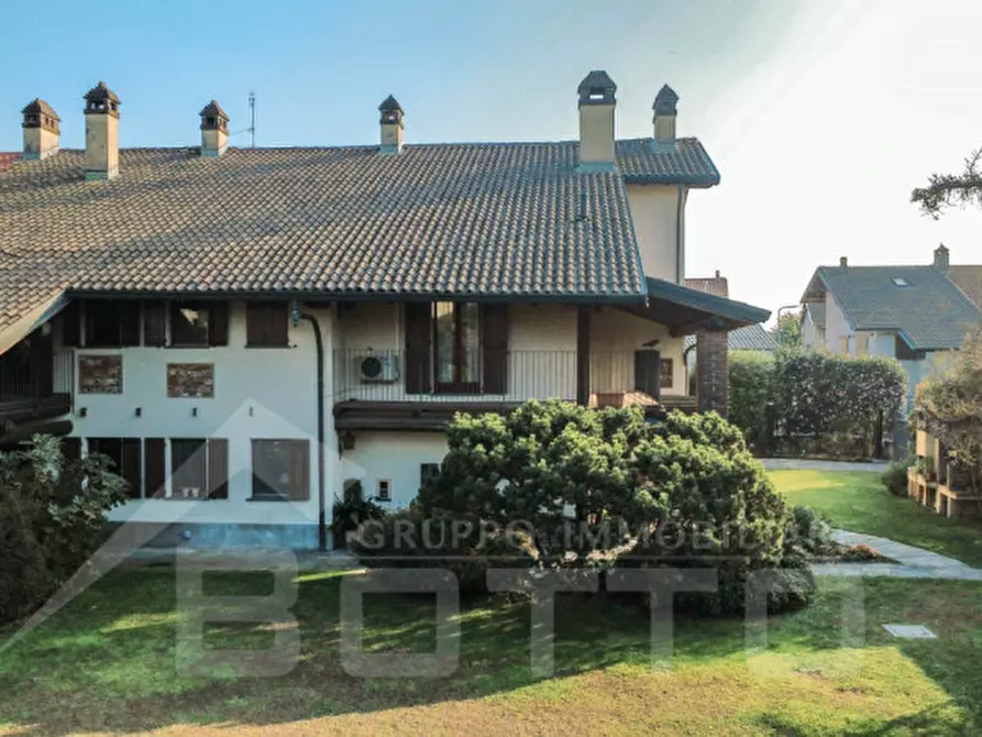 Immagine 4 di Casa indipendente in vendita  in Via Strera n 173 a Oleggio