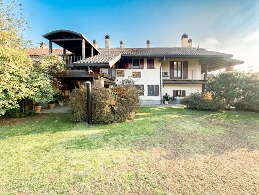 Immagine 8 di Casa indipendente in vendita  in Via Strera n 173 a Oleggio