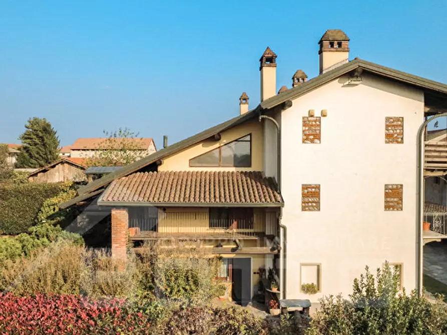 Immagine 9 di Casa indipendente in vendita  in Via Strera n 173 a Oleggio