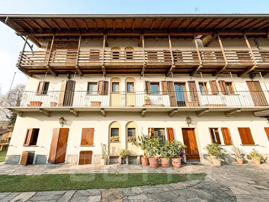 Immagine 15 di Casa indipendente in vendita  in Via Strera n 173 a Oleggio