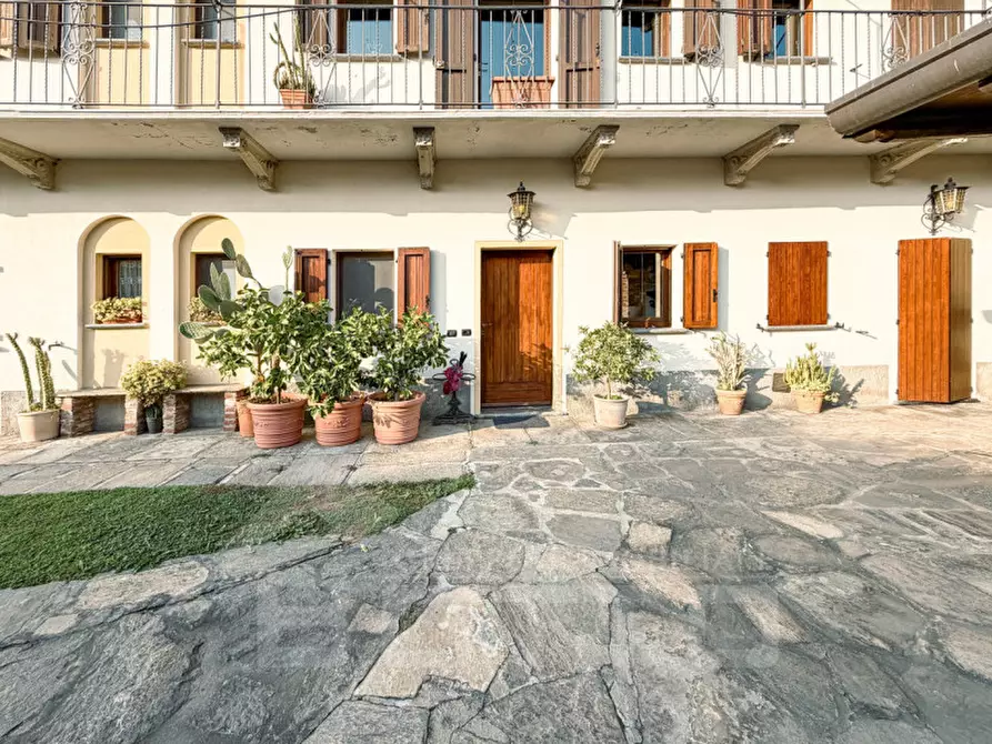 Immagine 16 di Casa indipendente in vendita  in Via Strera n 173 a Oleggio