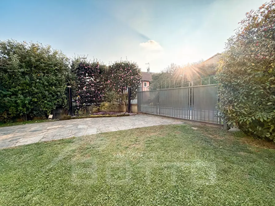 Immagine 19 di Casa indipendente in vendita  in Via Strera n 173 a Oleggio