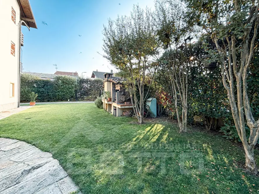 Immagine 21 di Casa indipendente in vendita  in Via Strera n 173 a Oleggio