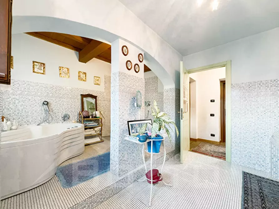 Immagine 73 di Casa indipendente in vendita  in Via Strera n 173 a Oleggio