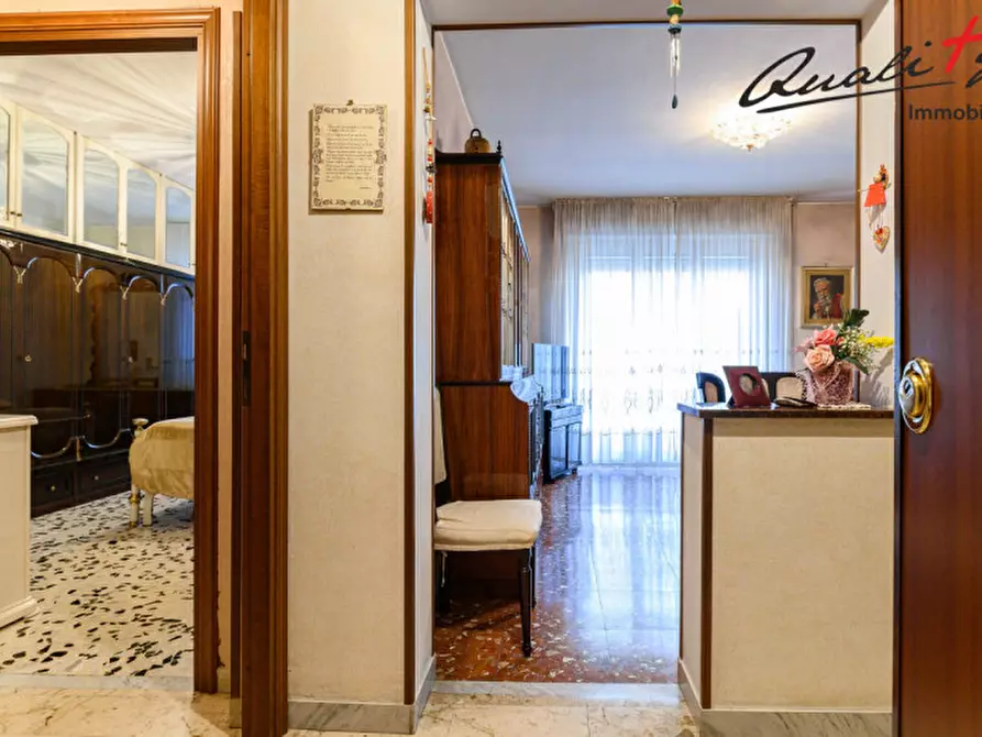 Immagine 2 di Appartamento in vendita  in Via Ugo Pesci a Roma