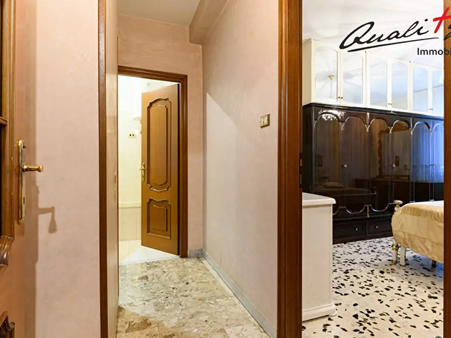 Immagine 12 di Appartamento in vendita  in Via Ugo Pesci a Roma