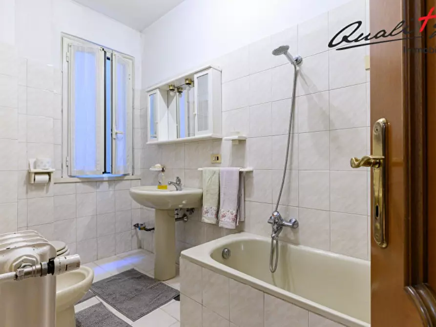 Immagine 27 di Appartamento in vendita  in Via Ugo Pesci a Roma