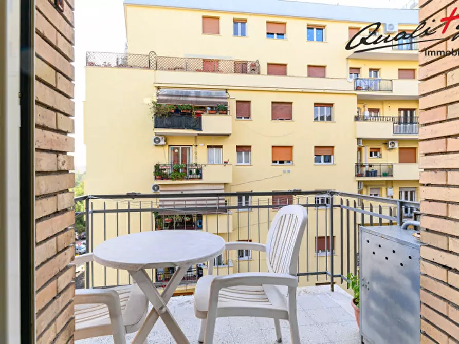 Immagine 30 di Appartamento in vendita  in Via Ugo Pesci a Roma