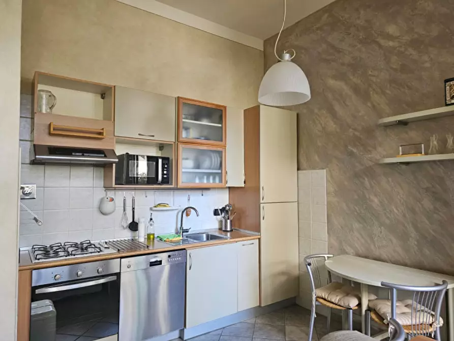 Immagine 9 di Appartamento in affitto  in VIA VENOSTA a Firenze