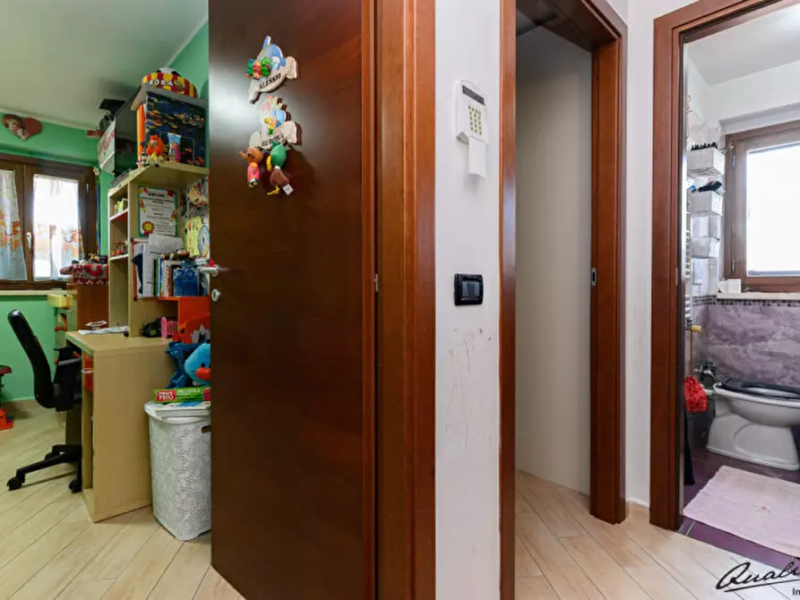 Immagine 10 di Villetta a schiera in vendita  in Via Monteprandone a Roma