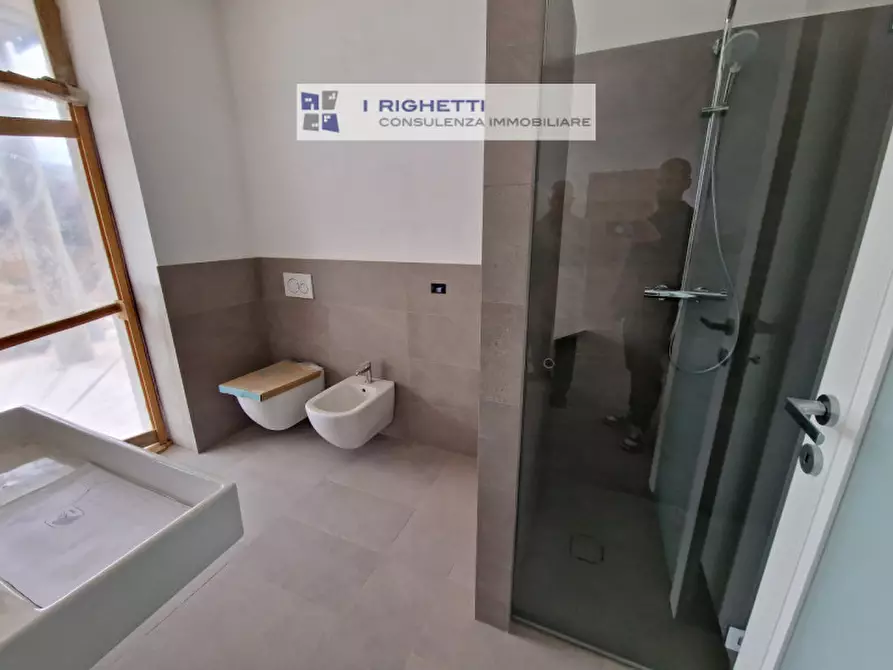 Immagine 11 di Villa in vendita  in Via Francesco De Pinedo a Verona