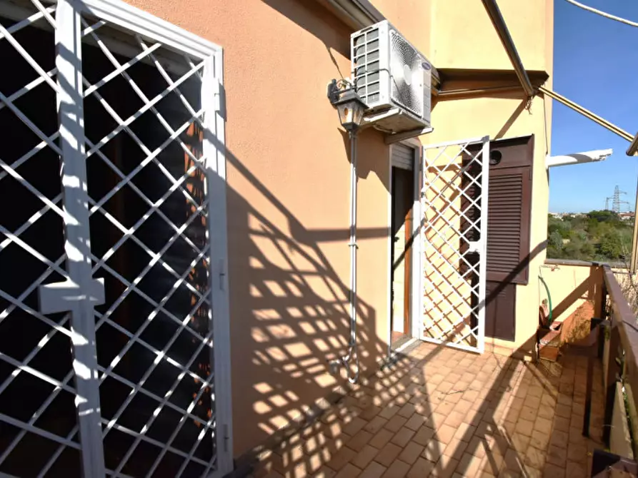 Immagine 48 di Appartamento in vendita  in Via Borgo Ticino a Roma